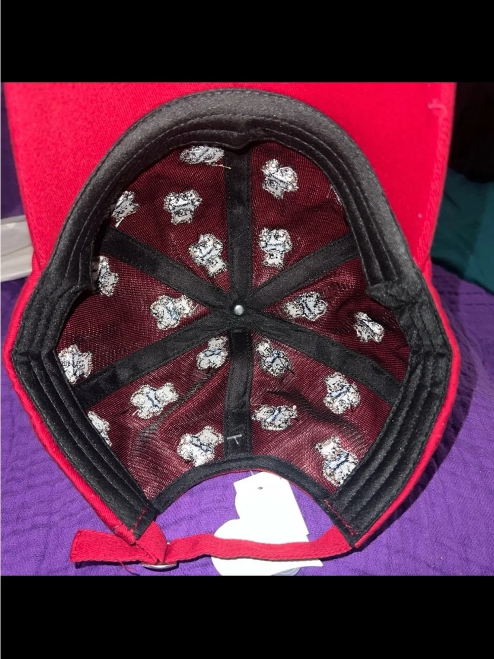 NWT WOMEN’S RED COTTON EMBROIDERED TEDDY BEAR PRINT BASEBALL CAP